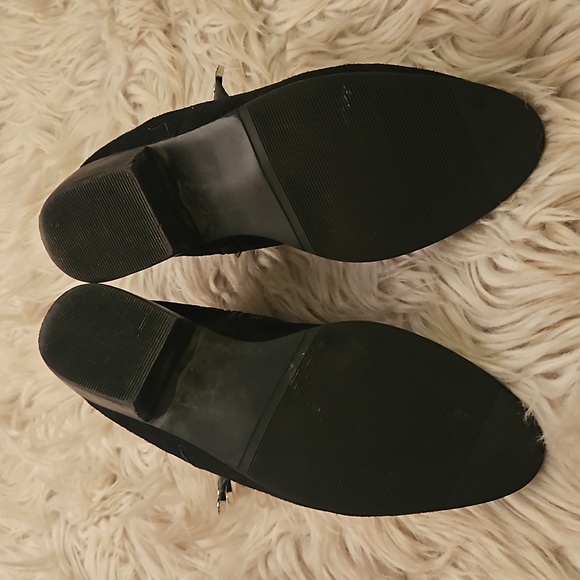 ~~Diva Black Studded Ankle Booties | Silver Studs | Size 8~~ - Picture 7 of 7